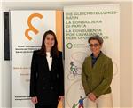 (da sx) Daniela Höller e Brigitte Hofer: "Maggiore supporto, protezione e partecipazione per le ragazze". (Foto: Ufficio Consigliera di parità)